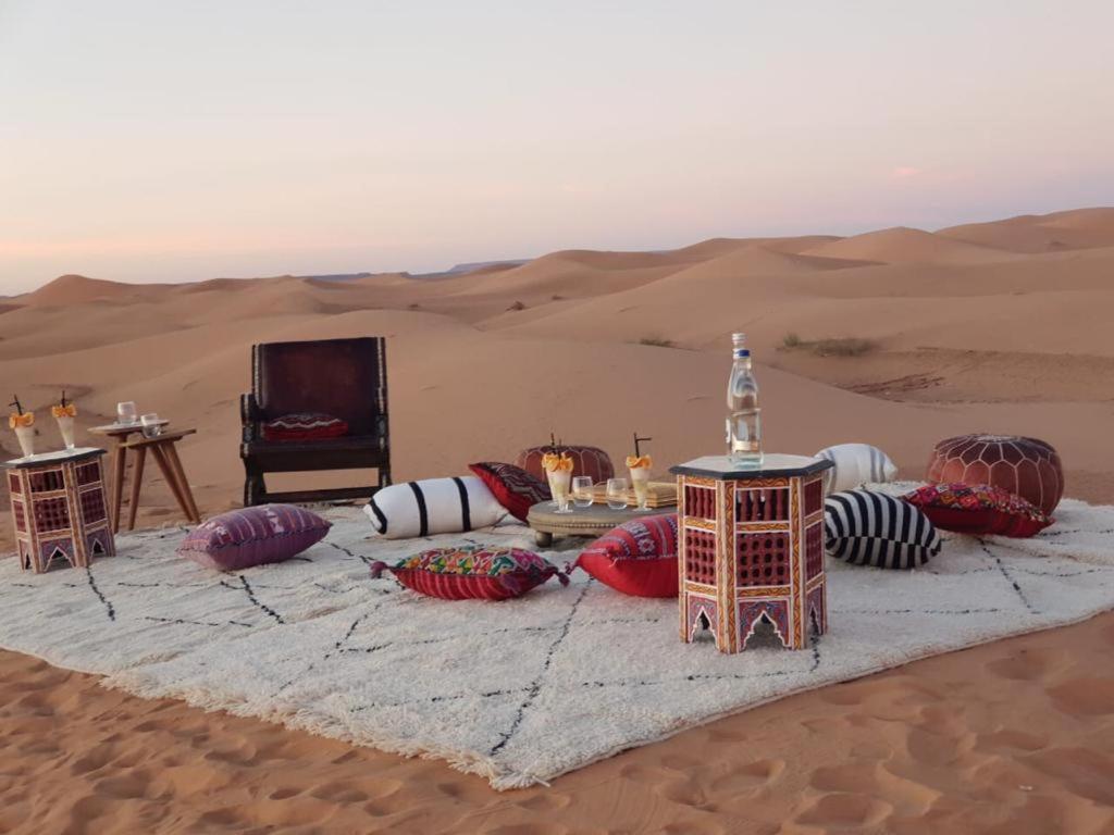 Lemnaouar Erg Camp Hotel Merzouga Eksteriør billede